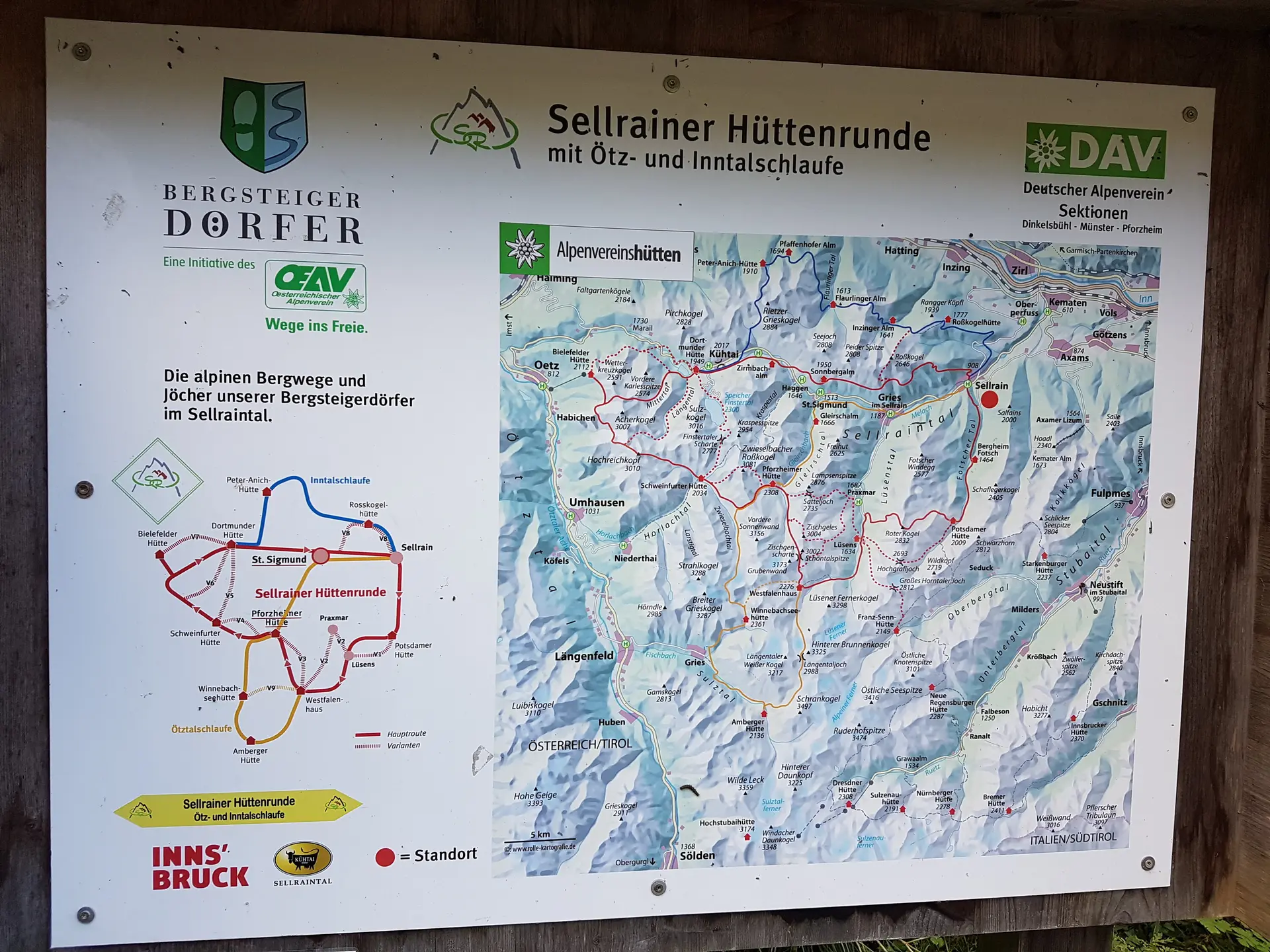 Übersichtstafel mit Wanderwegen, Hütten und Ortsangaben rund um die Sellrainer Hüttenrunde. | © DAV Dortmund