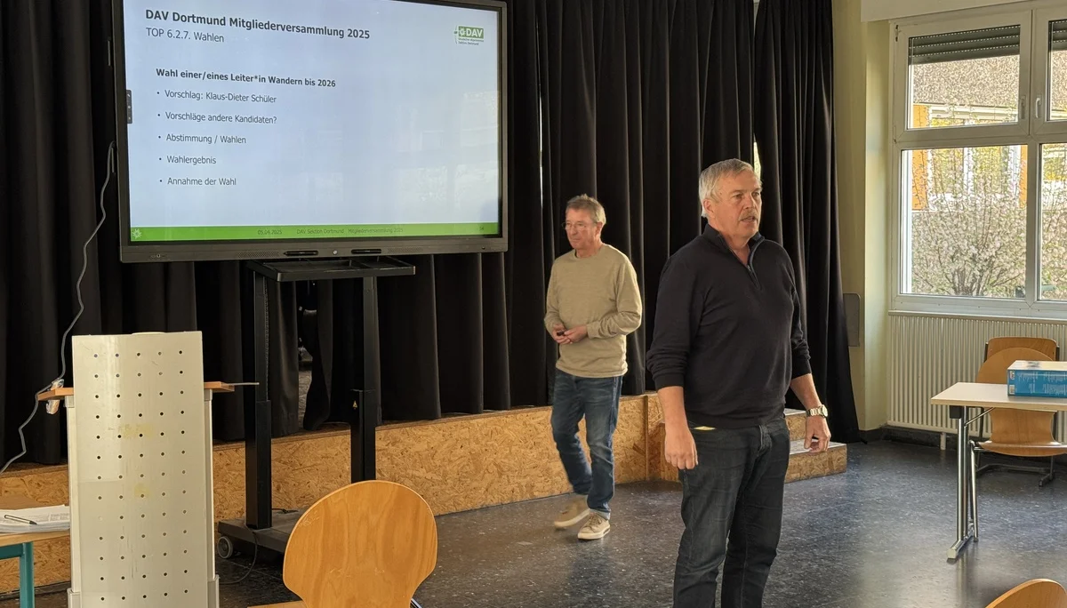 Klaus Dieter erklärt über das Inklusionswandern | © DAV Dortmund