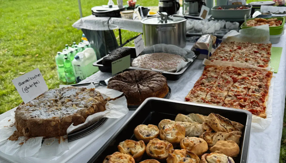 Kuchenbuffet beim Kletterturmfest | © DAV Dortmund