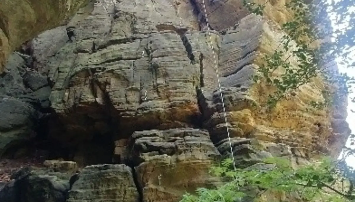Kletterfelsen mit Seil | © DAV Dortmund