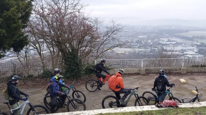 Mounainbiker beim Training, Winter | © DAV Dortmund