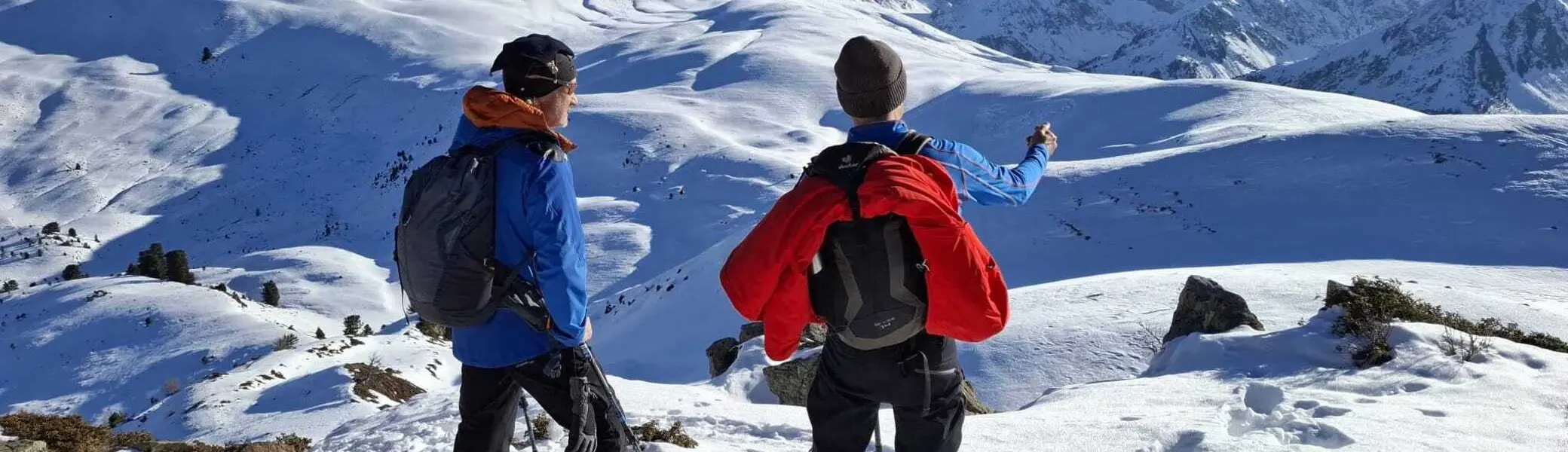 Mensch im Schnee mit Schneeschuhen | © DAV Dortmund