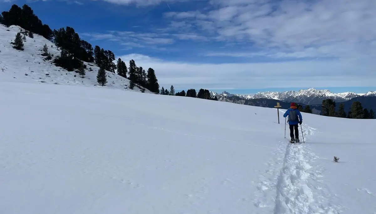 FRau mit Schneeschuhen | © DAV Dortmund
