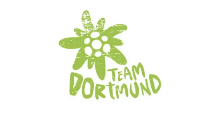 Grünes Logo mit Edelweiß und Schriftzug 'Team Dortmund'. | © DAV Dortmund