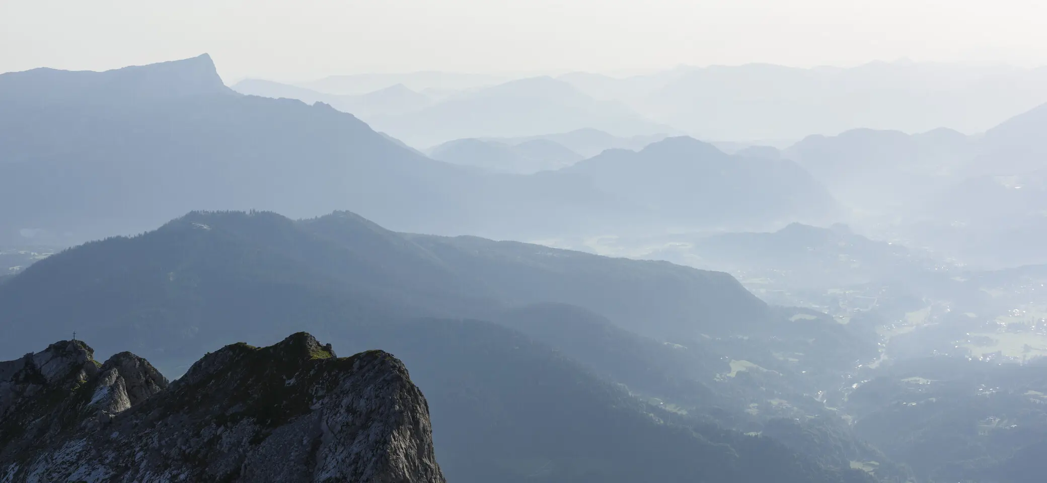 Bergmassiv im Nebel | © DAV/Wolfgang Ehn
